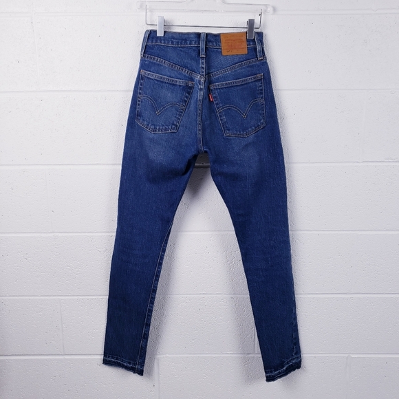 Levi's 501 Skinny Jeans Button Fly Dark Wash Women's Size 24 /30 - Picture 3 of 14